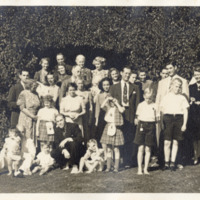 Cooke descendants family photo